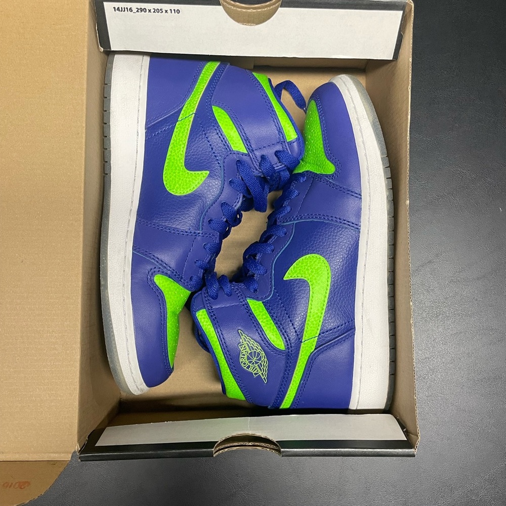 Air Jordan 1 Retro High BG